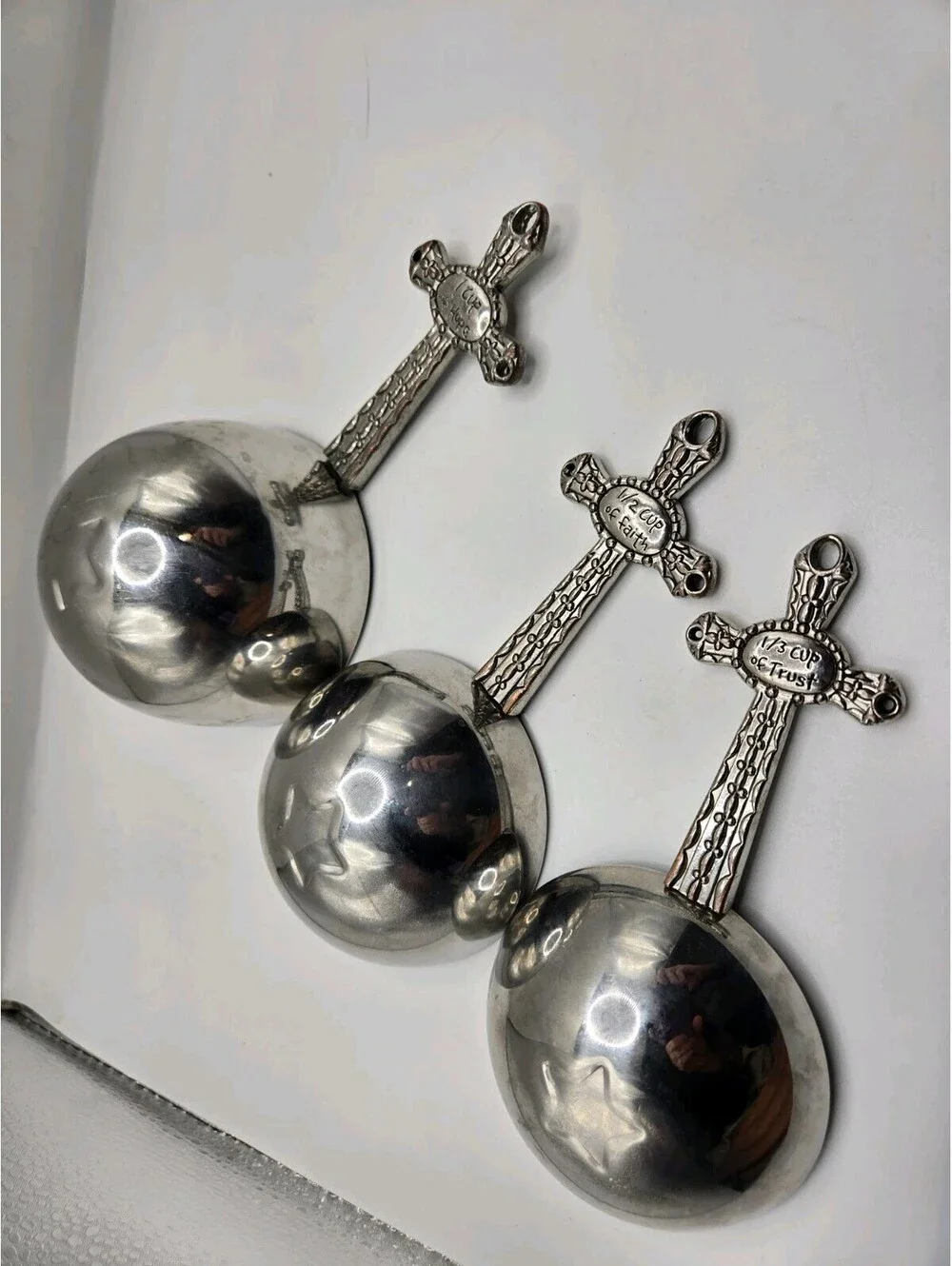 Vtg Ganz Religious Cross Measuring Cups 3pc Zinc Alloy Faith Trust Hope